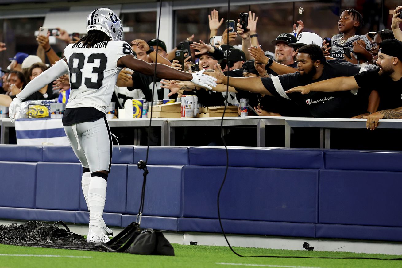 Las Vegas Raiders v Los Angeles Rams