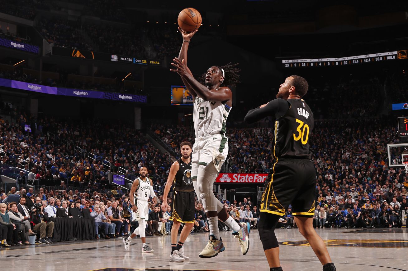 Milwaukee Bucks v Golden State Warriors