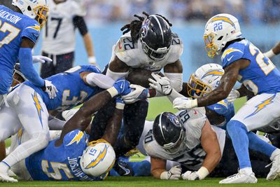 Los Angeles Chargers v Tennessee Titans