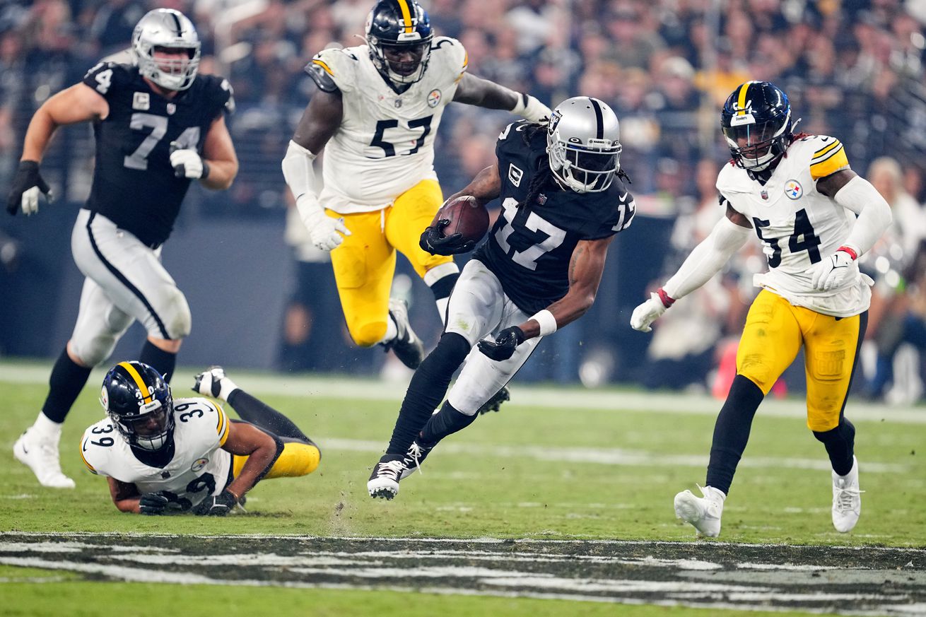 Pittsburgh Steelers v Las Vegas Raiders