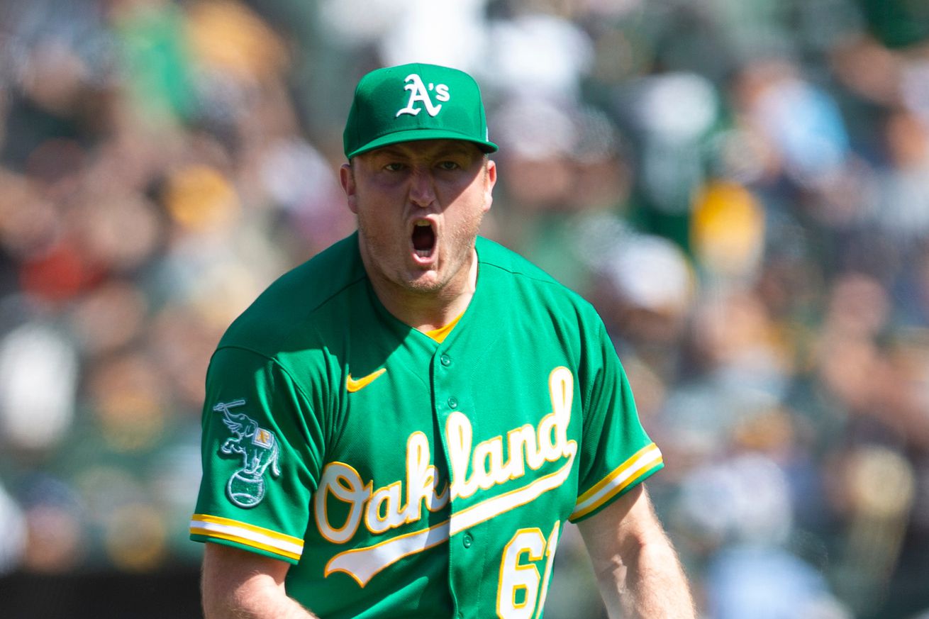 Cincinnati Reds v Oakland Athletics