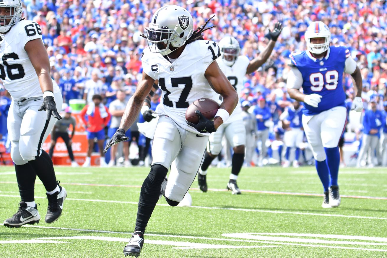 NFL: Las Vegas Raiders at Buffalo Bills