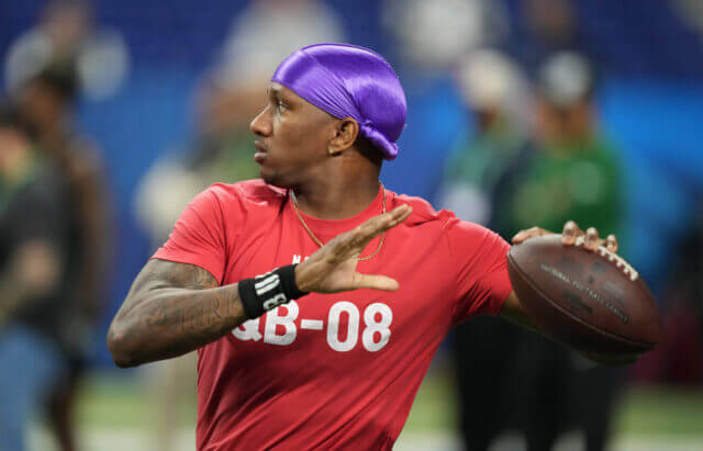 Mar 2, 2024; Indianapolis, IN, USA; Washington quarterback Michael Penix (QB08) during the 2024 NFL Combine at Lucas Oil Stadium. Mandatory Credit: Kirby Lee-USA TODAY Sports Michael Penix Jr, Raiders