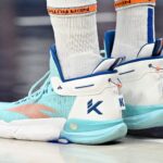 The Mavericks are favorites to land Klay Thompson.