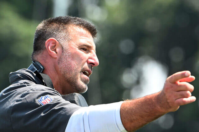Aug 4, 2024; Cleveland Browns advisor Mike Vrabel during practice at the Browns training facility in Berea, Ohio. Mandatory Credit: Bob Donnan-USA TODAY Sports Mike Vrabel, Raiders