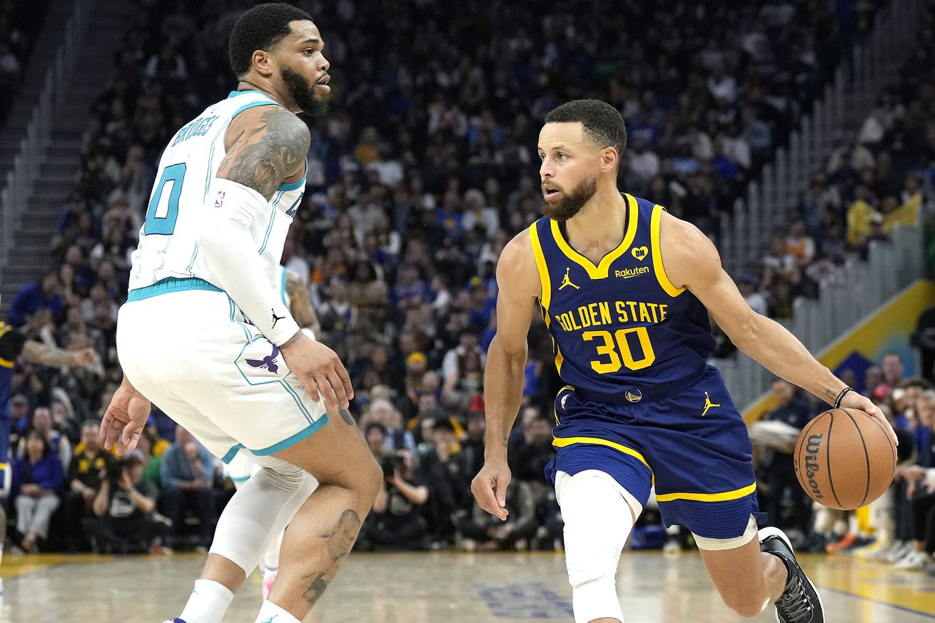 Charlotte Hornets v Golden State Warriors