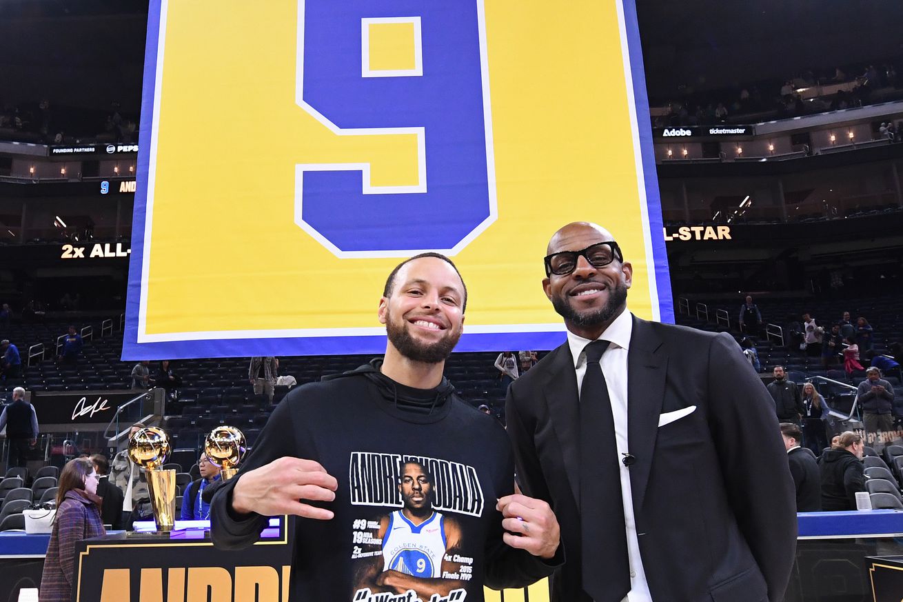 Dallas Mavericks v Golden State Warriors