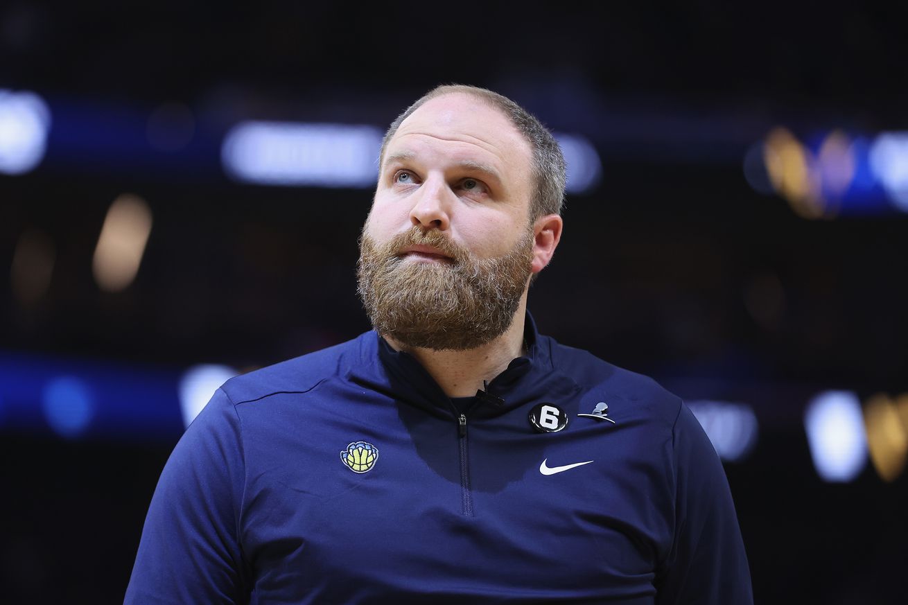 Memphis Grizzlies v Golden State Warriors