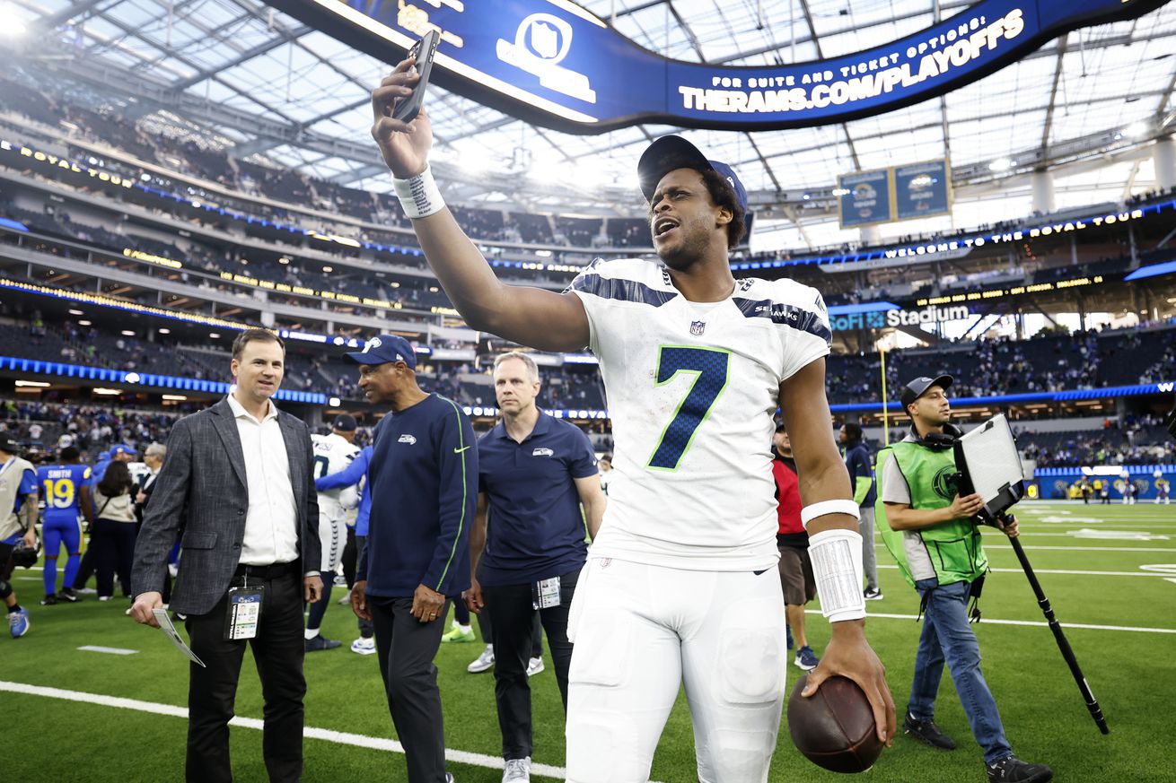 Seattle Seahawks v Los Angeles Rams
