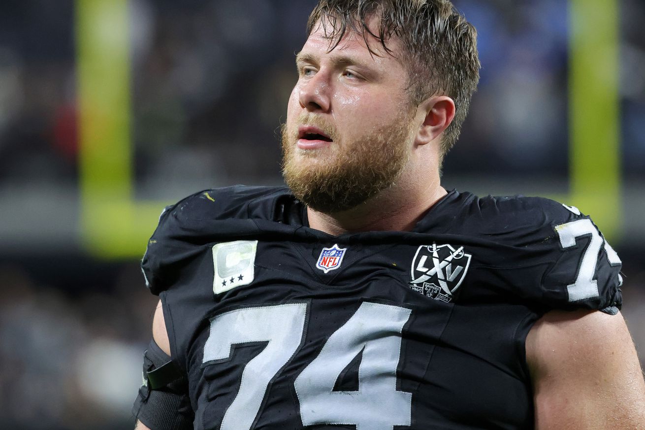 Los Angeles Chargers v Las Vegas Raiders