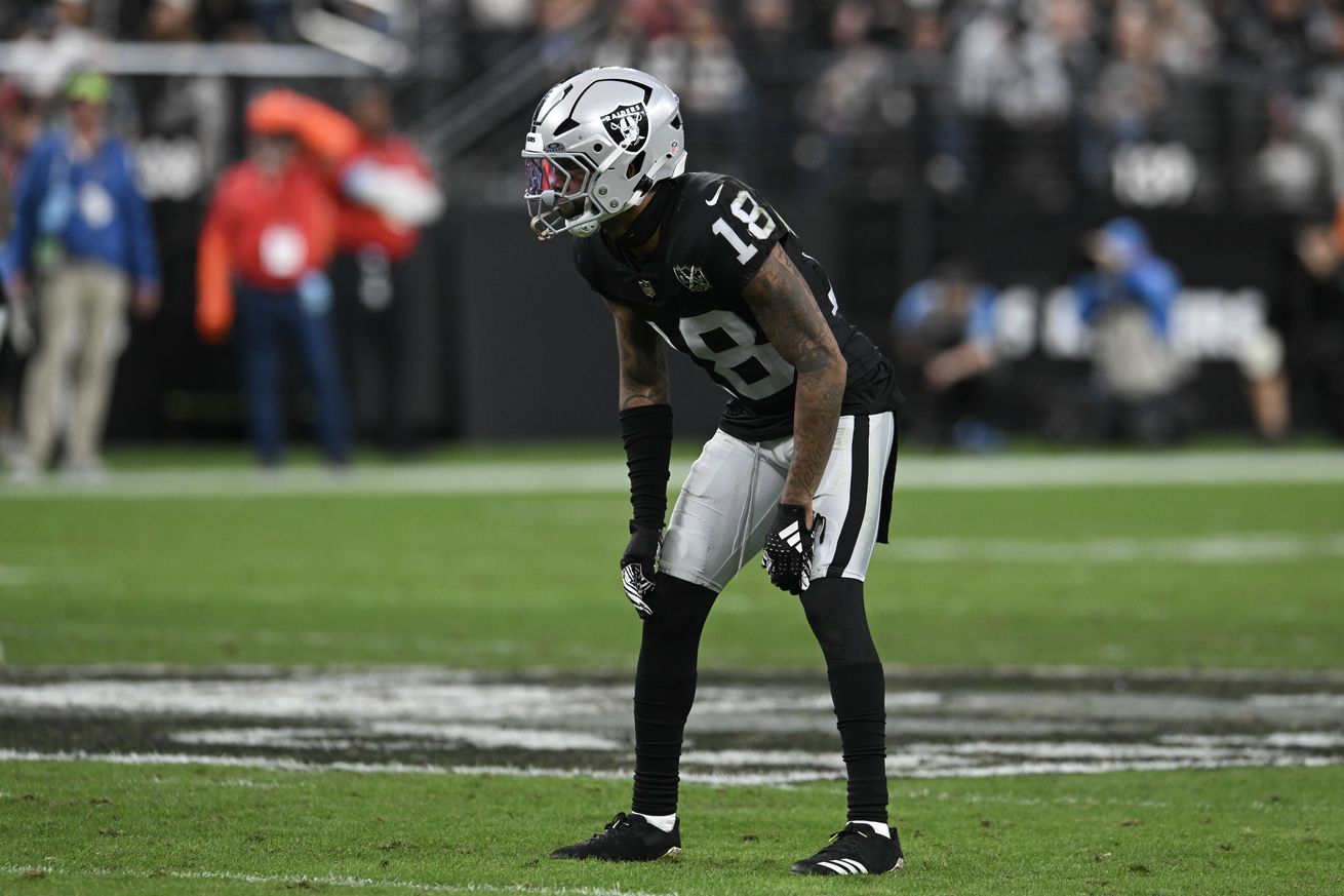 Los Angeles Chargers v Las Vegas Raiders