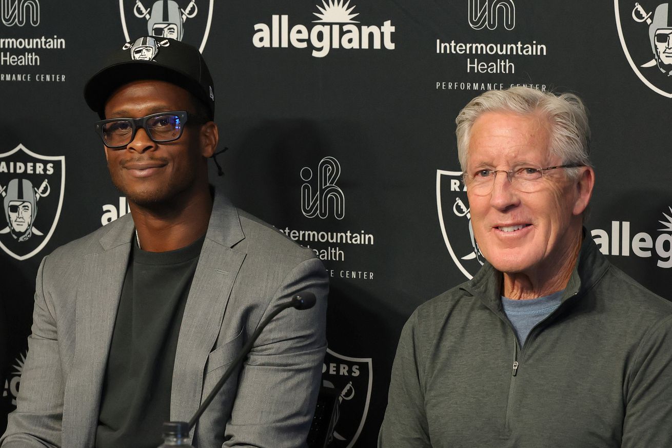 Las Vegas Raiders Introduce Geno Smith