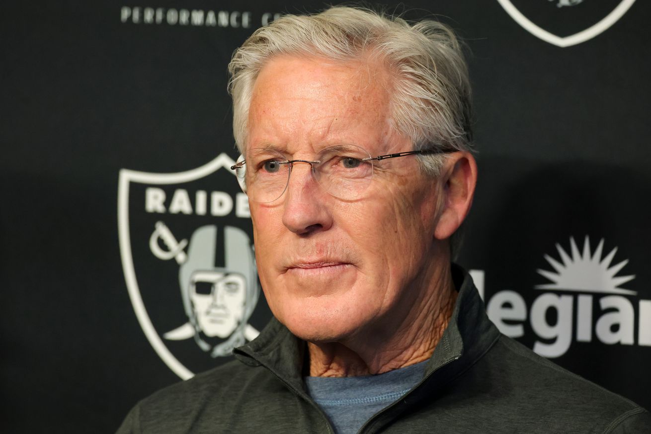 Las Vegas Raiders Introduce Geno Smith