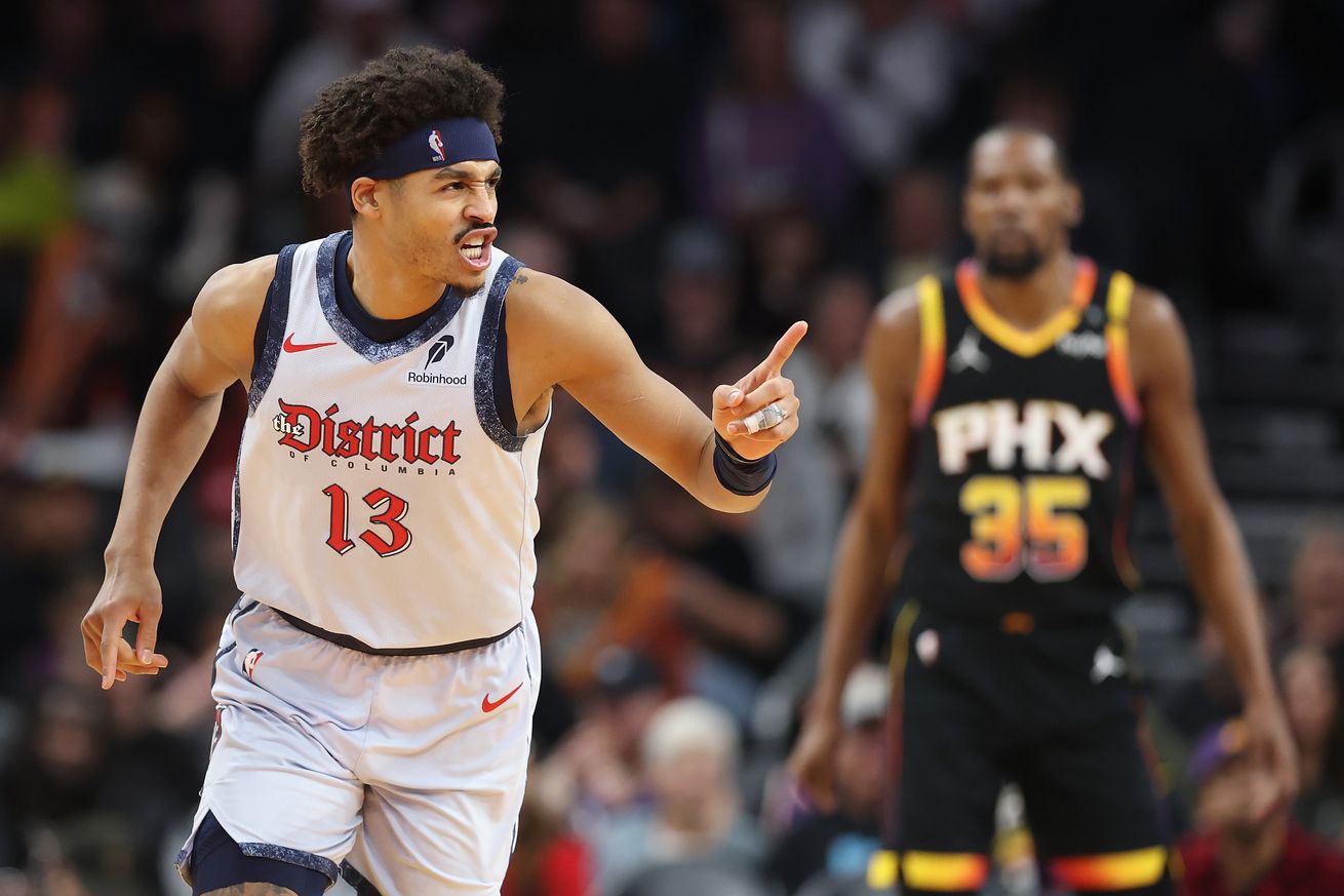 Washington Wizards v Phoenix Suns