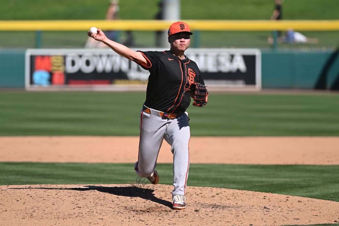 Kai-Wei Teng throwing a pitch during Spring Training.