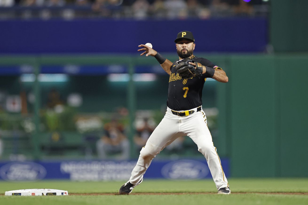Isiah Kiner-Falefa MLB: JUL 21 Tigers at Pirates